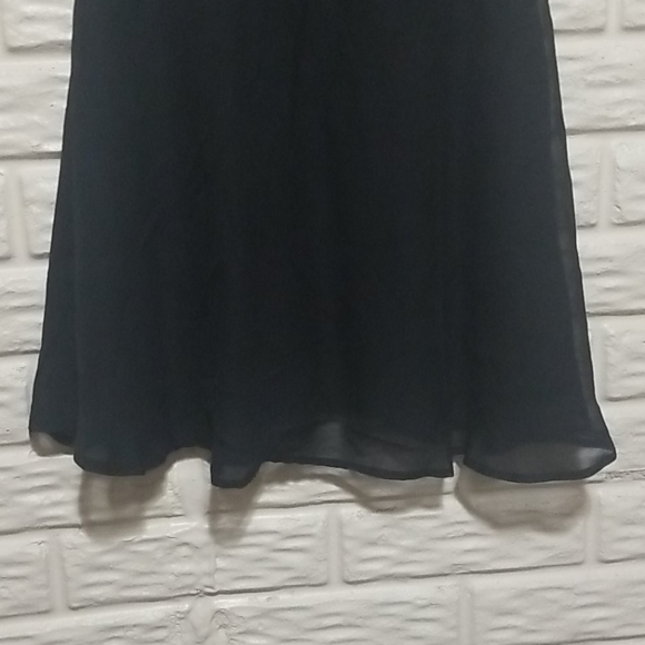 Dress - Picture 3 of 5